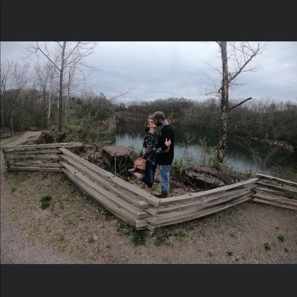 Meet your Posher, Kristin - Picture 1 of 3